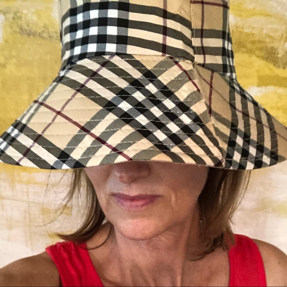 NWOT Reversible Plaid Bucket Hat - Picture 10 of 10